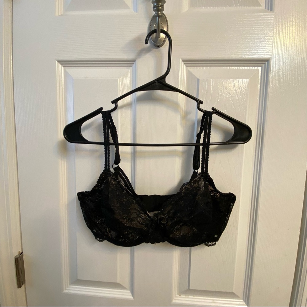 Victoria’s Secret Unlined Full covered lace bra black 38DD EUC